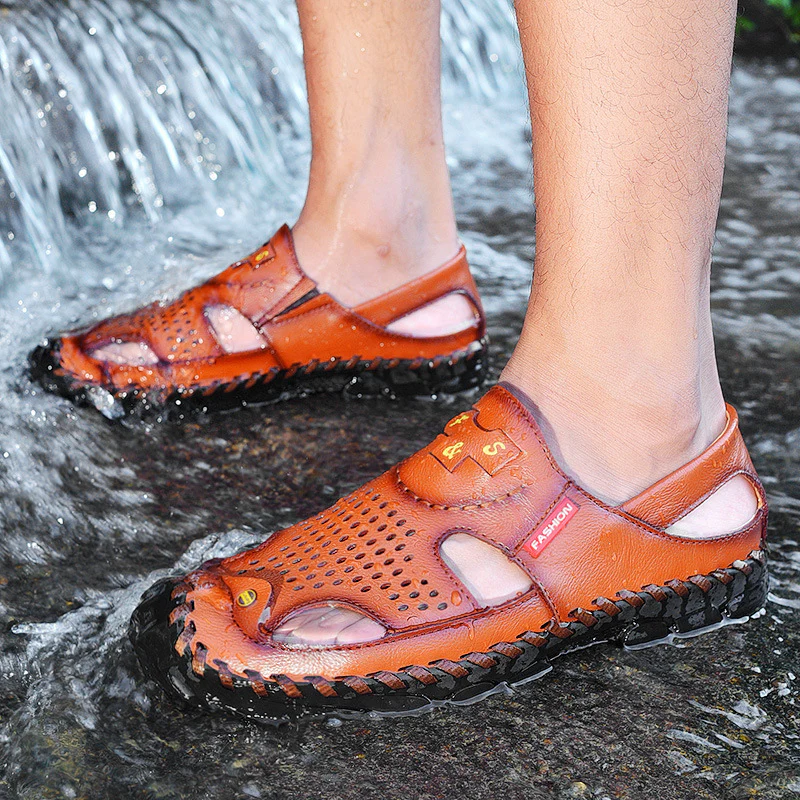 Flow Men’s Genuine Leather Summer Clogs – Breathable Closed-Toe Soft Sole Casual Beach Sandals