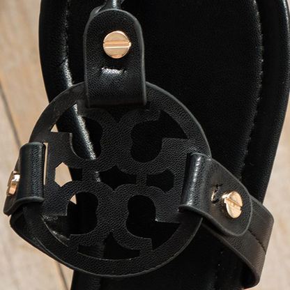 Women’s Aurelia Flat Thong Sandals – Elegant Roman-Inspired Summer Slides