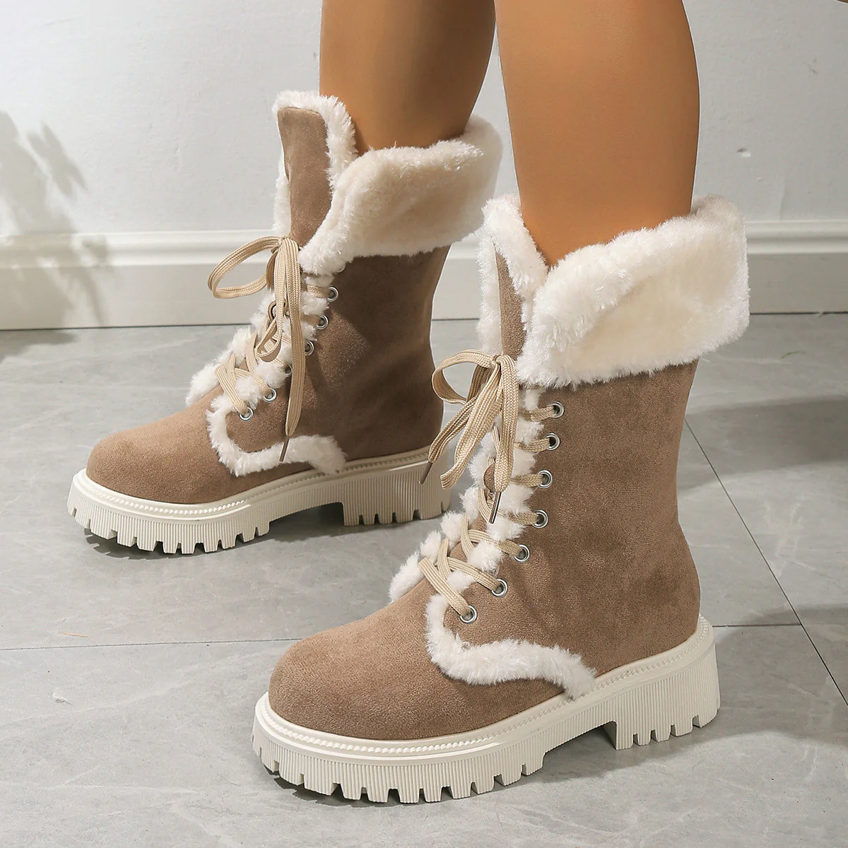 Winter New Women's Velvet Mid-Tube Cotton Boots with Thickened Lining and Height-Enhancing Design