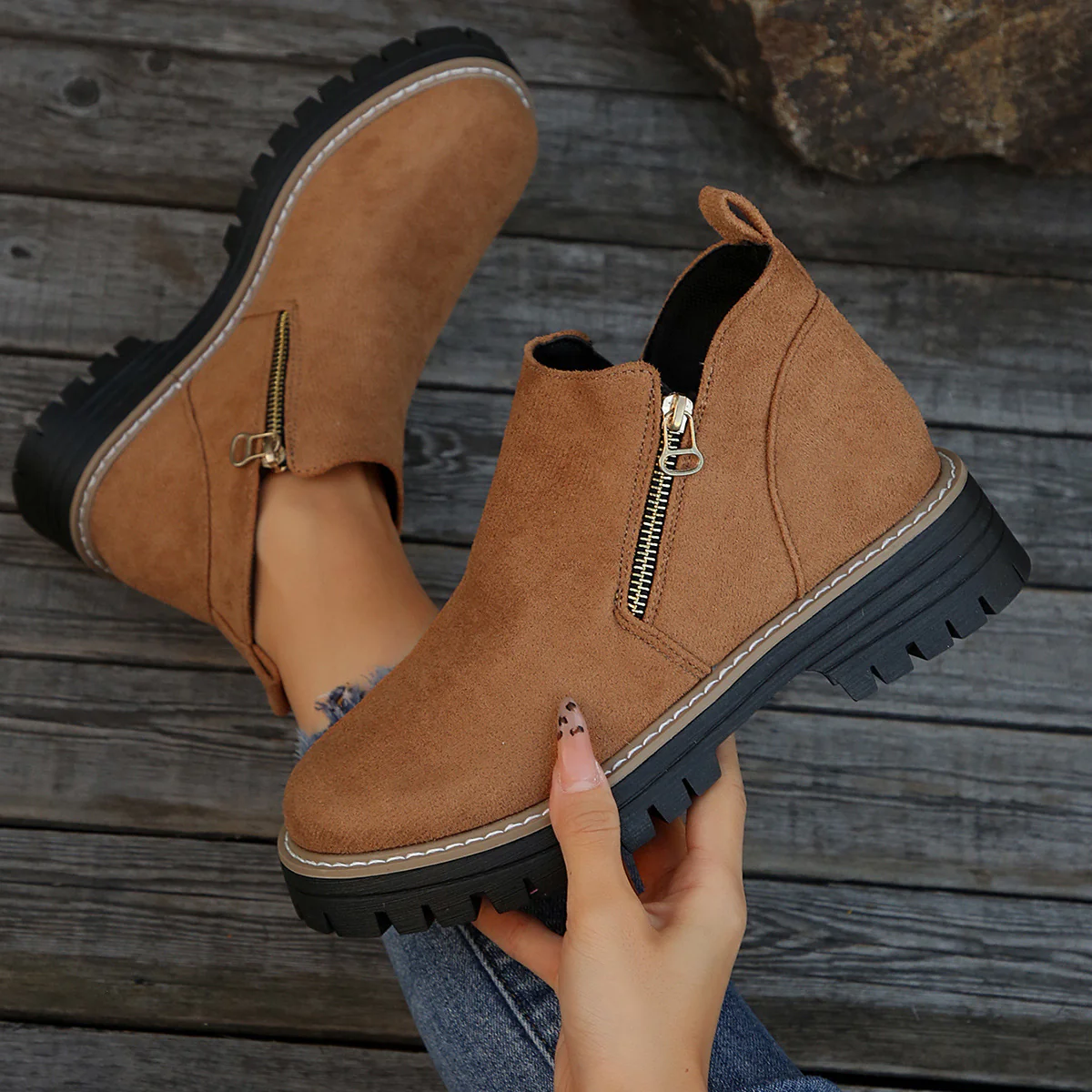 Women's Metro Chelsea Boots - Side-Zip Suede Ankle Boots with Chunky Heel
