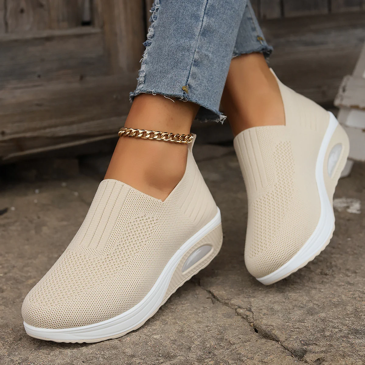 Women's Plus Size Low-Top Knit Wedge Sneakers - Breathable Round-Toe Height-Increasing Casual Shoes for Spring/Summer
