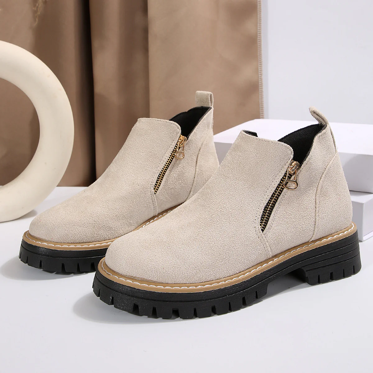 Women's Metro Chelsea Boots - Side-Zip Suede Ankle Boots with Chunky Heel